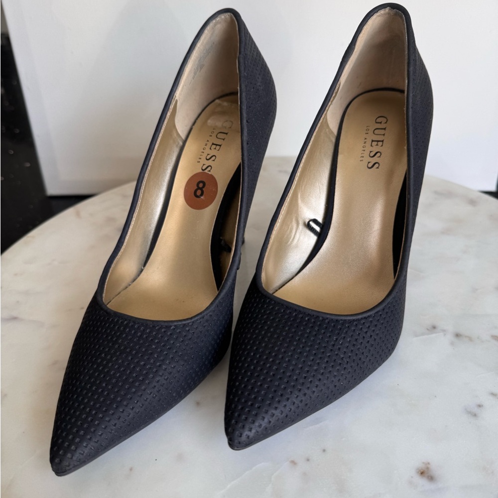 Guess Black Heels with Pointed Toe and Stiletto Design